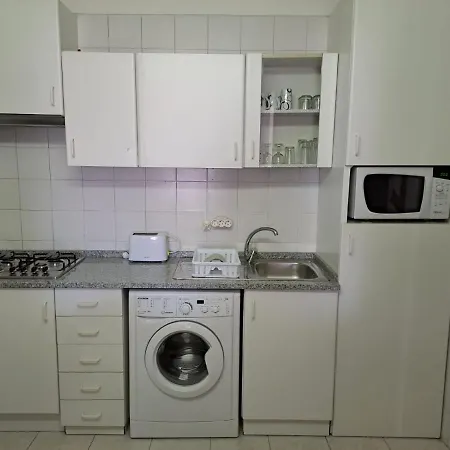 Remarkable 1 Bedroom Apartment
