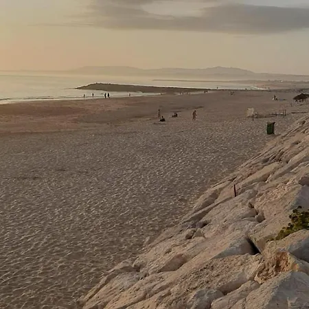 Sunset View Apartment In Costa Da Caparica アパート コスタ・ダ・カパリカ